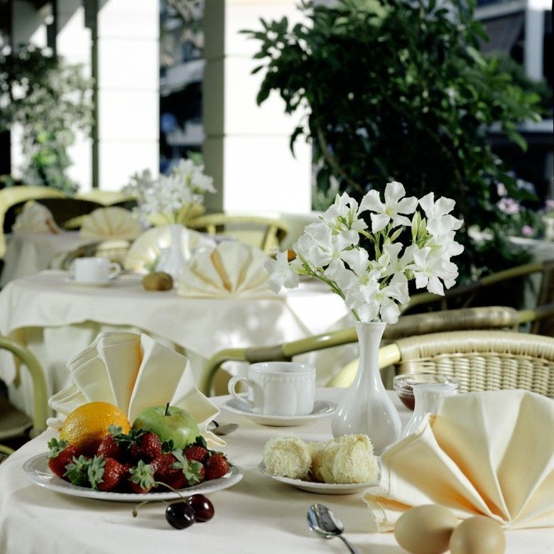 Best Western Plus Plaza Hotel